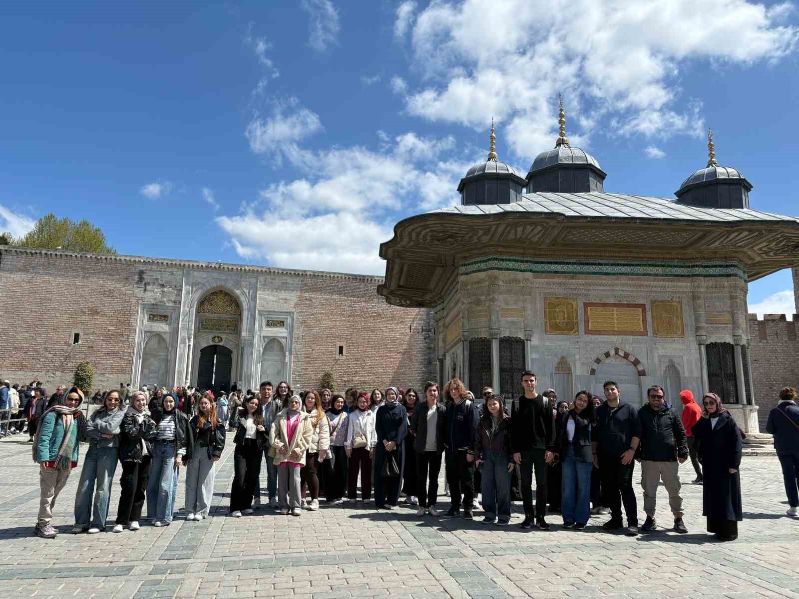 İstanbul’u gezdiler

