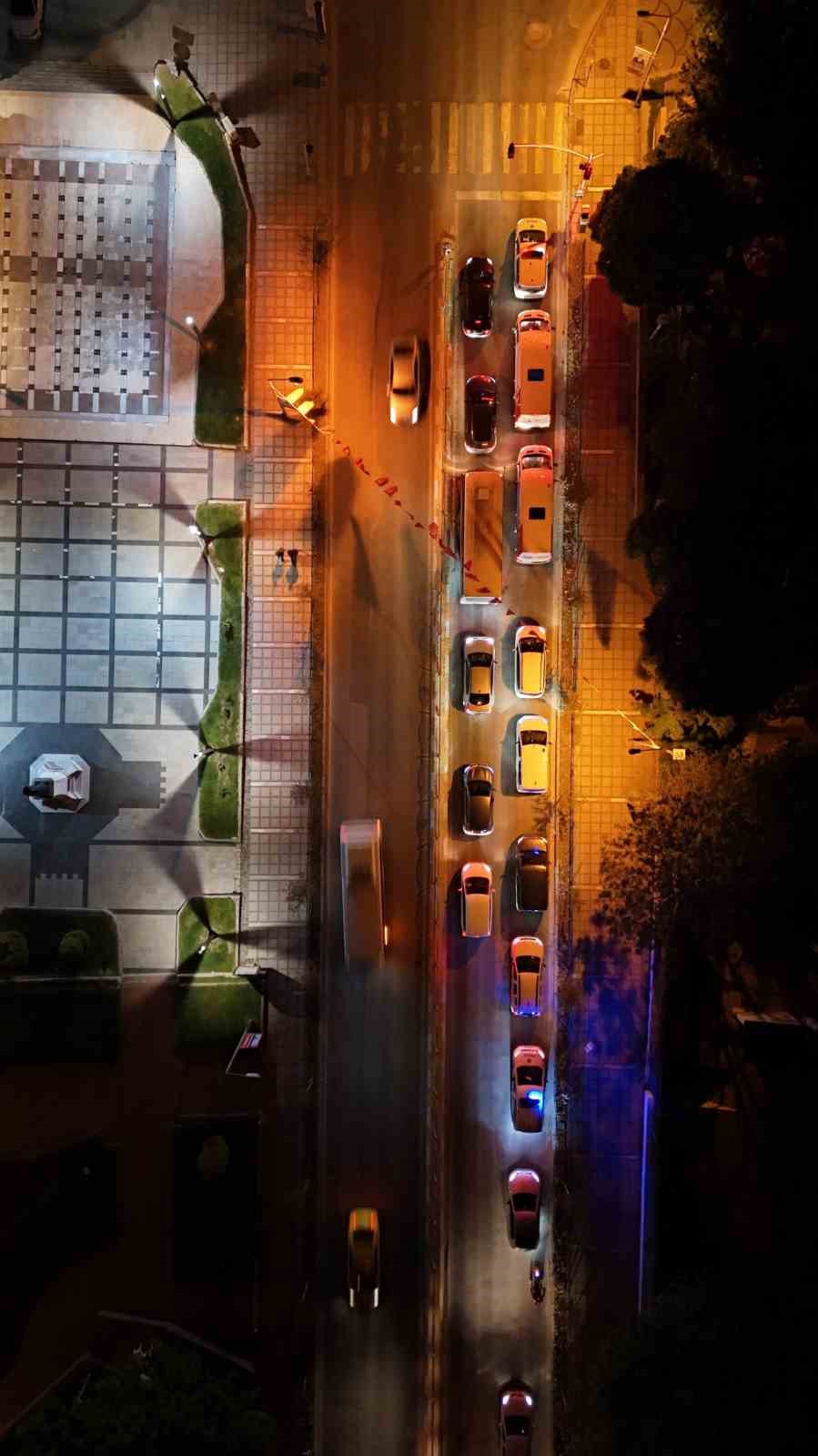 Edirne&rsquo;de g&ouml;&ccedil;men operasyonu: Oteller, metruk yerler ile ş&uuml;pheli adresler didik didik arandı
