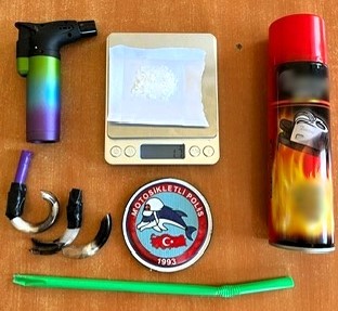 Polis bir haftada 8 bine yakın kişinin ve 2002 aracın sorgulamasını yaptı