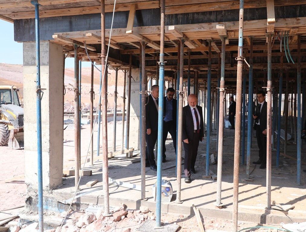 Başkan Çolakbayrakdar: &quot;Hayvan Bakımevi ve Rehabilitasyon Merkezi de Türkiye’ye örnek olacak&quot;