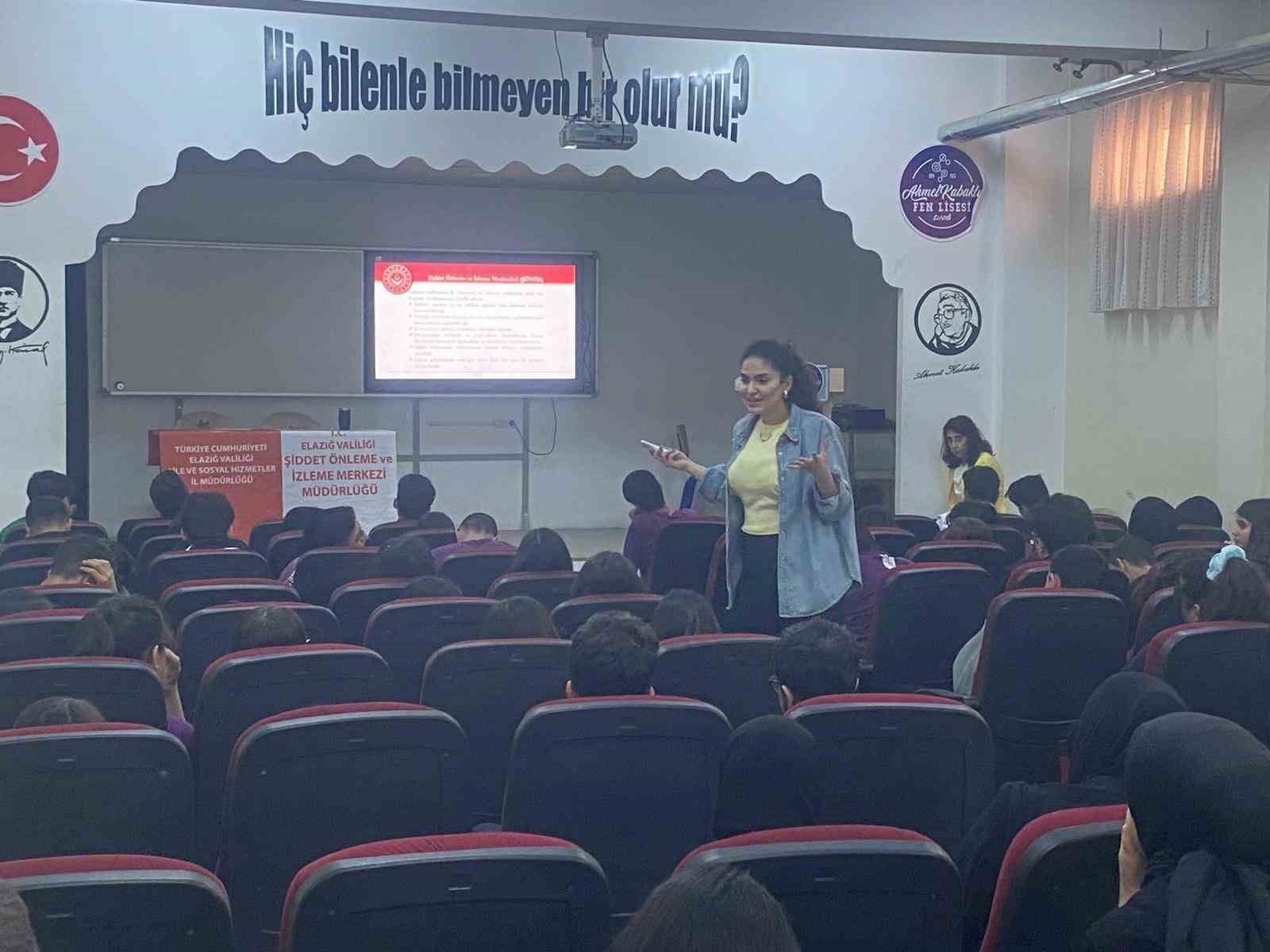 Elazığ’da öğrencilere, kadına yönelik şiddetle  mücadele eğitimi
