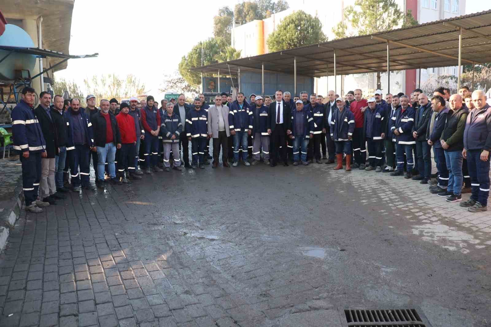 Başkan Arıcı: &quot;Emeğin ve alın teriyle geçinenlerin yanındayız&quot;