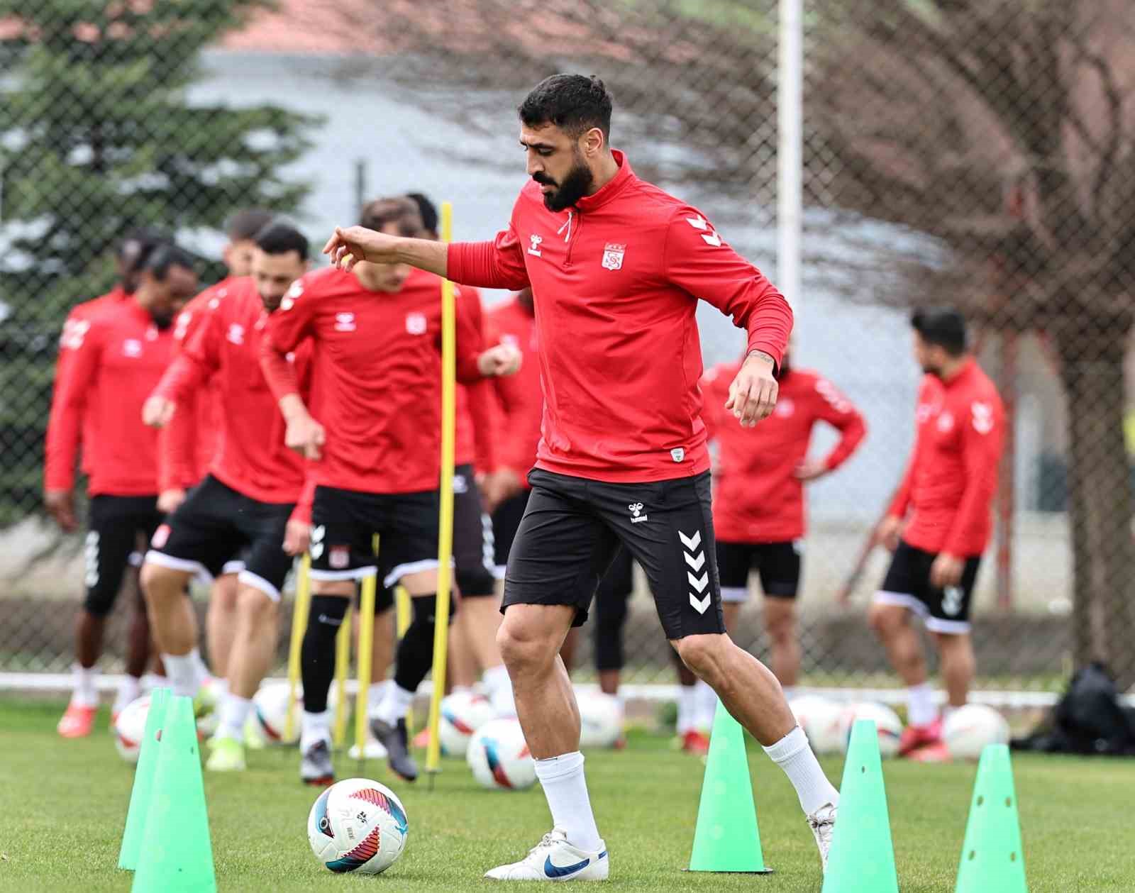 Sivasspor’da Galatasaray maçı hazırlıkları sürüyor