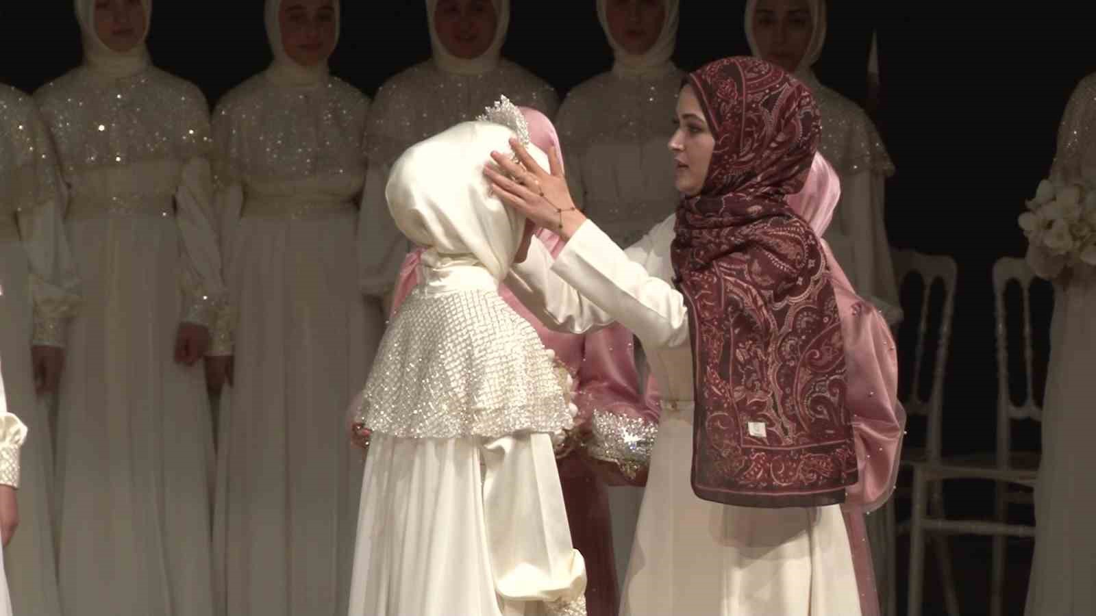 Eğitimini tamamlayan 37 hafızlık öğrencisi için Sancaktepe’de icazet merasimi düzenlendi
