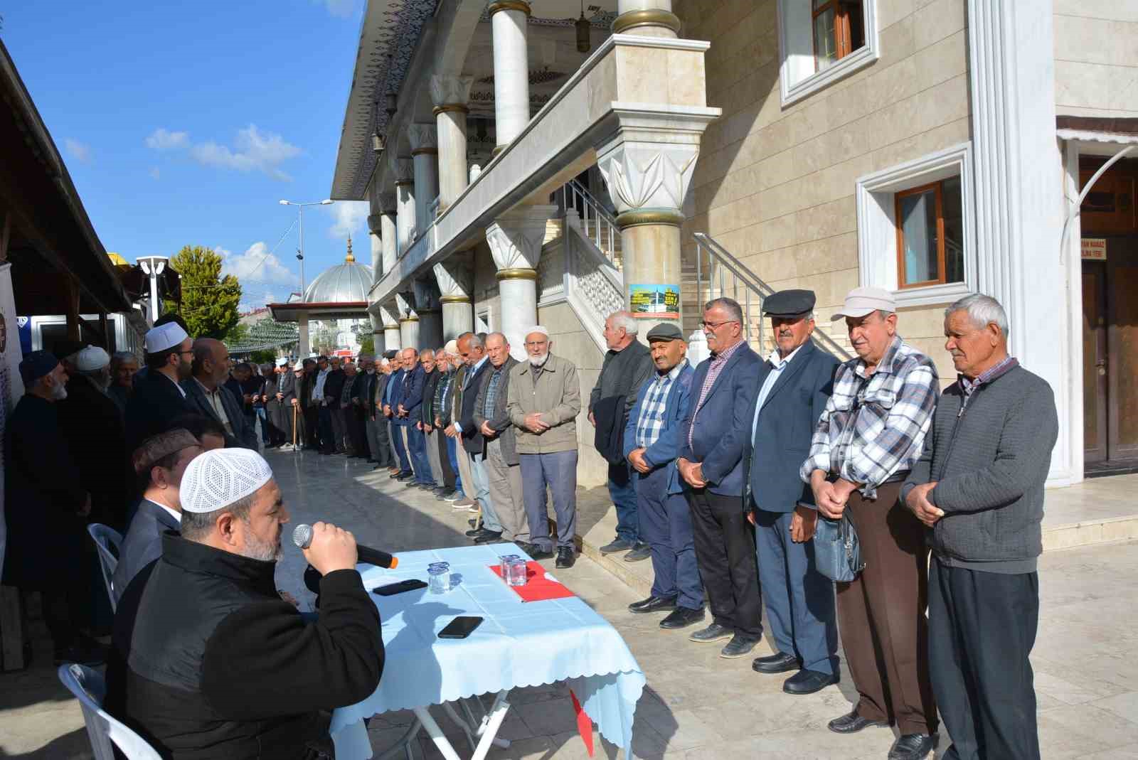 Korkuteli’de 156 hacı adayı için uğurlama töreni yapıldı