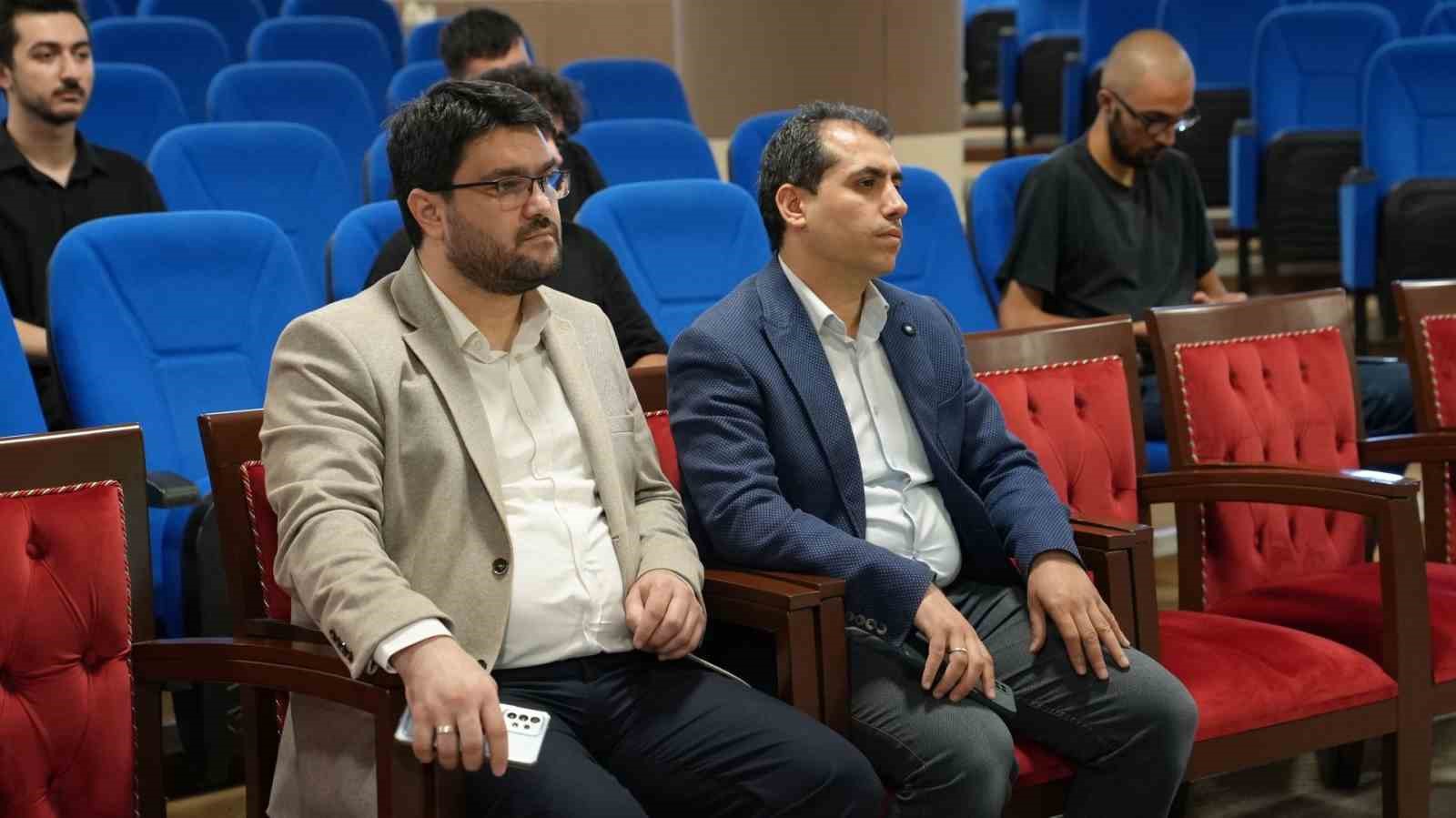 KB&Uuml;&rsquo;de &ouml;ğrencilere Erasmus+ projelerine katılım yolları anlatıldı
