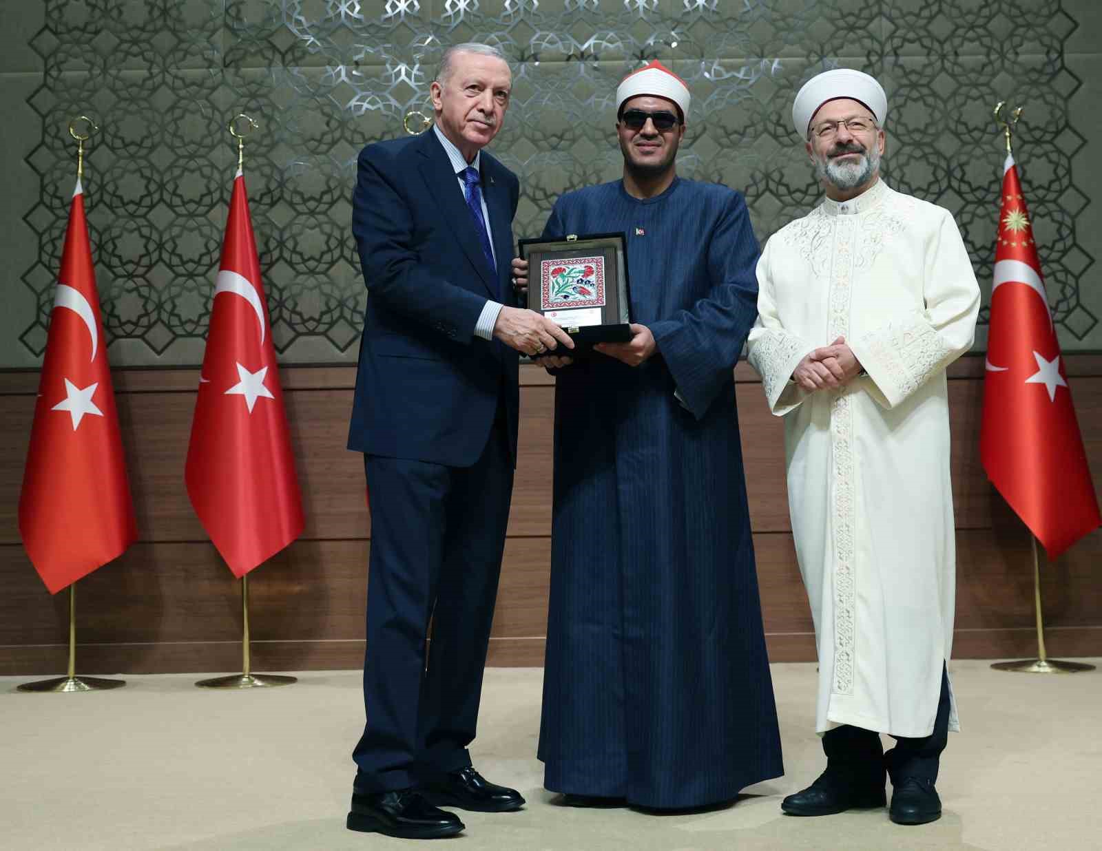 Cumhurbaşkanı Erdoğan: "Ya aslımıza dönecek ya da yapamadıklarımız için nedamet getirmeye devam edeceğiz"