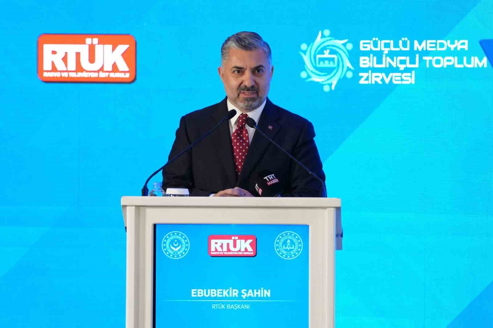 RT&Uuml;K Başkanı Şahin: "RT&Uuml;K olarak sokak r&ouml;portajları hakkında bir &ccedil;alışma başlattık"
