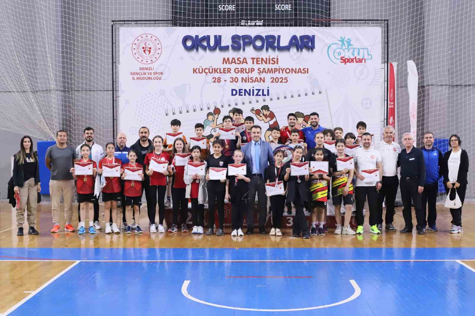 Masa Tenisi Küçükler Grup Şampiyonası heyecanı Denizli’de yaşandı