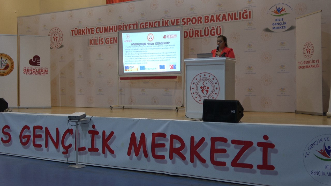 Kilis’te depremzede gençlere yeni beceriler kazandırılıyor
