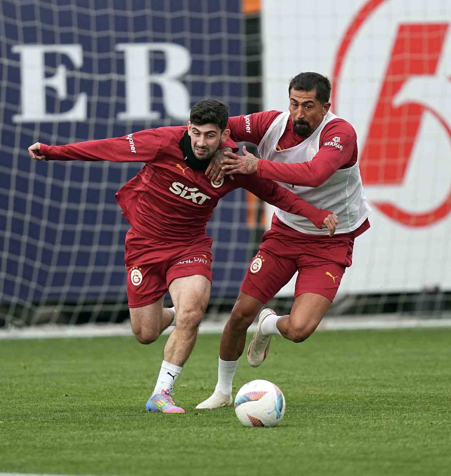 Galatasaray, Sivasspor maçı hazırlıklarını sürdürdü
