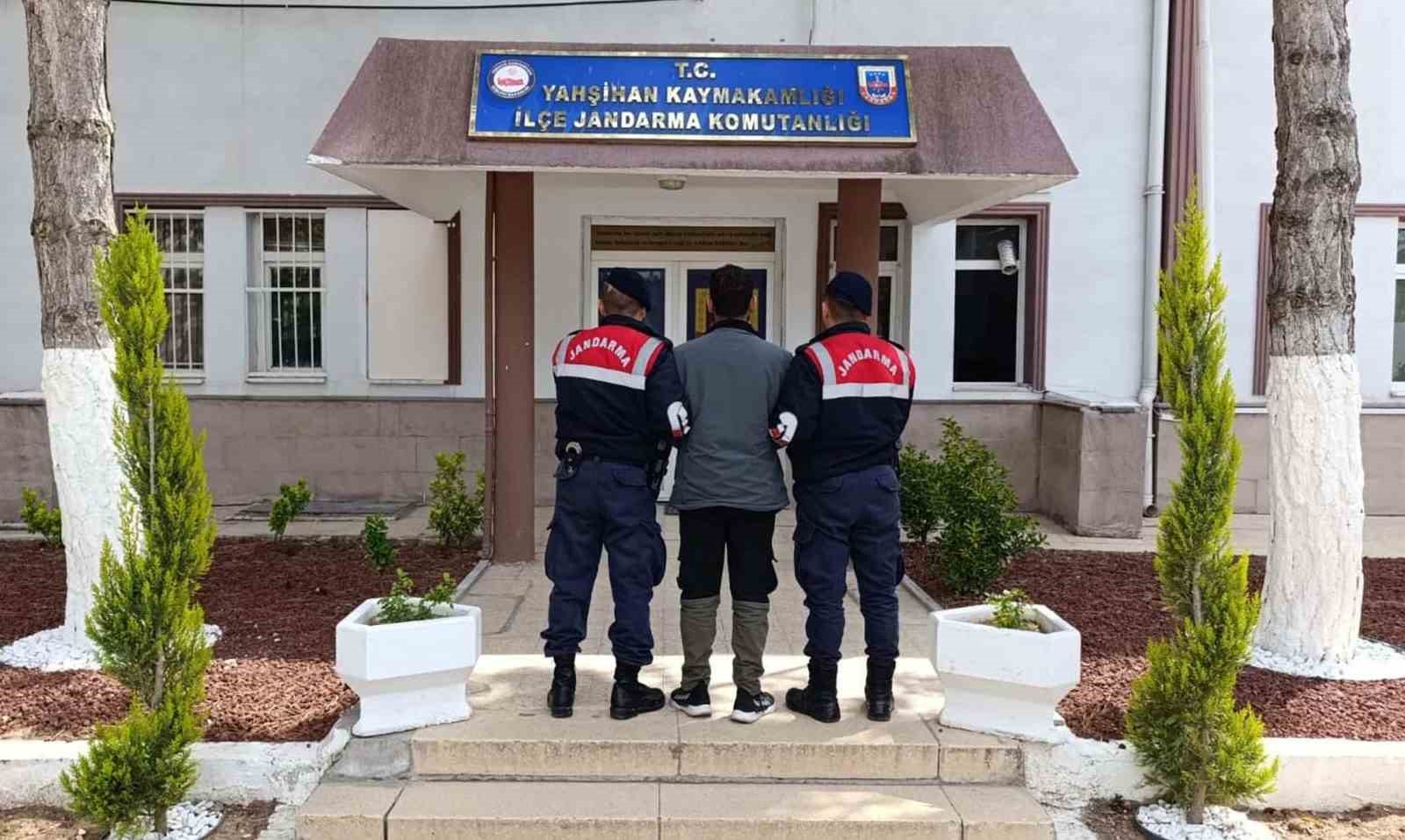 Kırıkkale’de hırsızlık suçundan aranan şahıs yakalandı