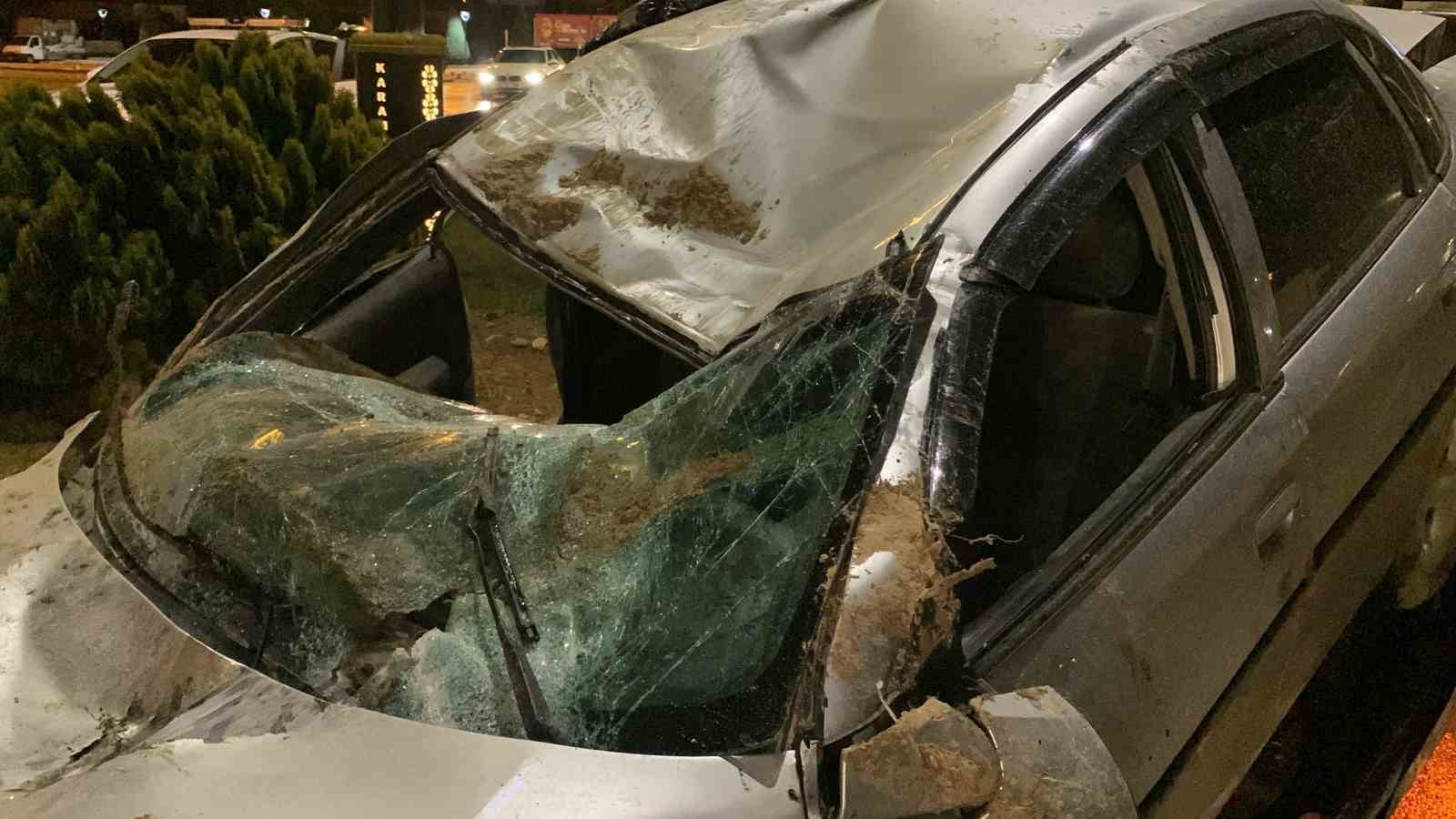 Karaman&rsquo;da takla atan otomobildeki 2 kişi yaralandı
