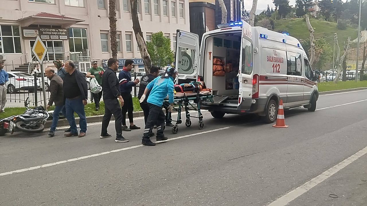 Motosikletin çarptığı yaya hayatını kaybetti