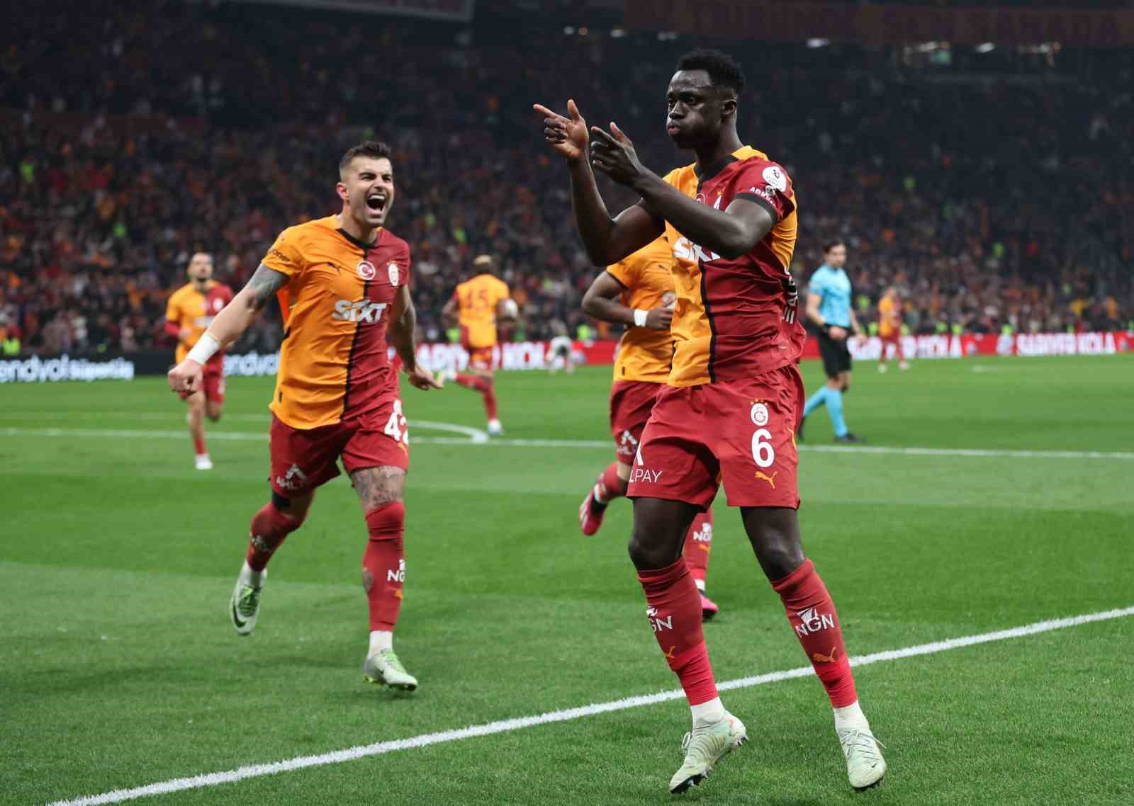 Galatasaray’da şampiyonluk yolunda savunma etkisi
