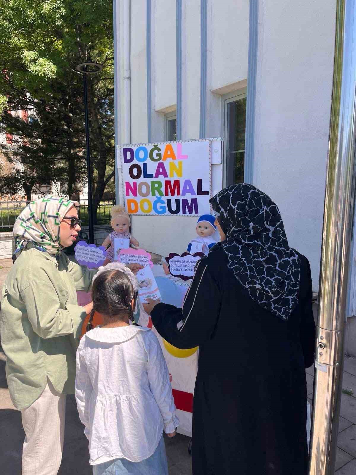Palu’da doğal olan normal doğum temalı etkinlik
