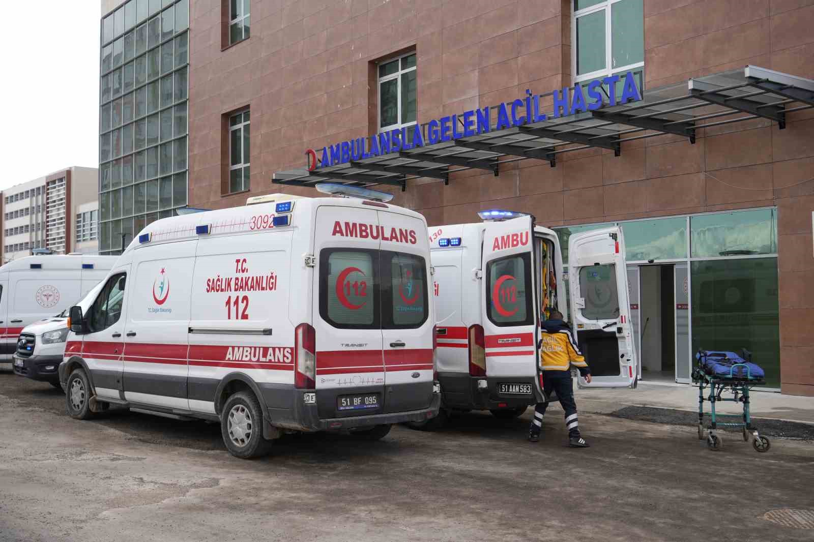 Kontrolden çıkan otomobil takla attı: 1 ölü 3 yaralı