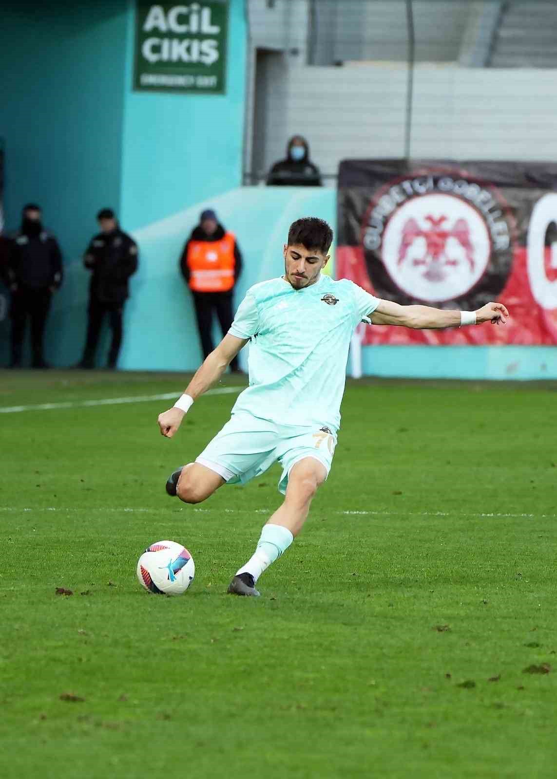 Furkan Orak, büyük kulüplerin hedefinde