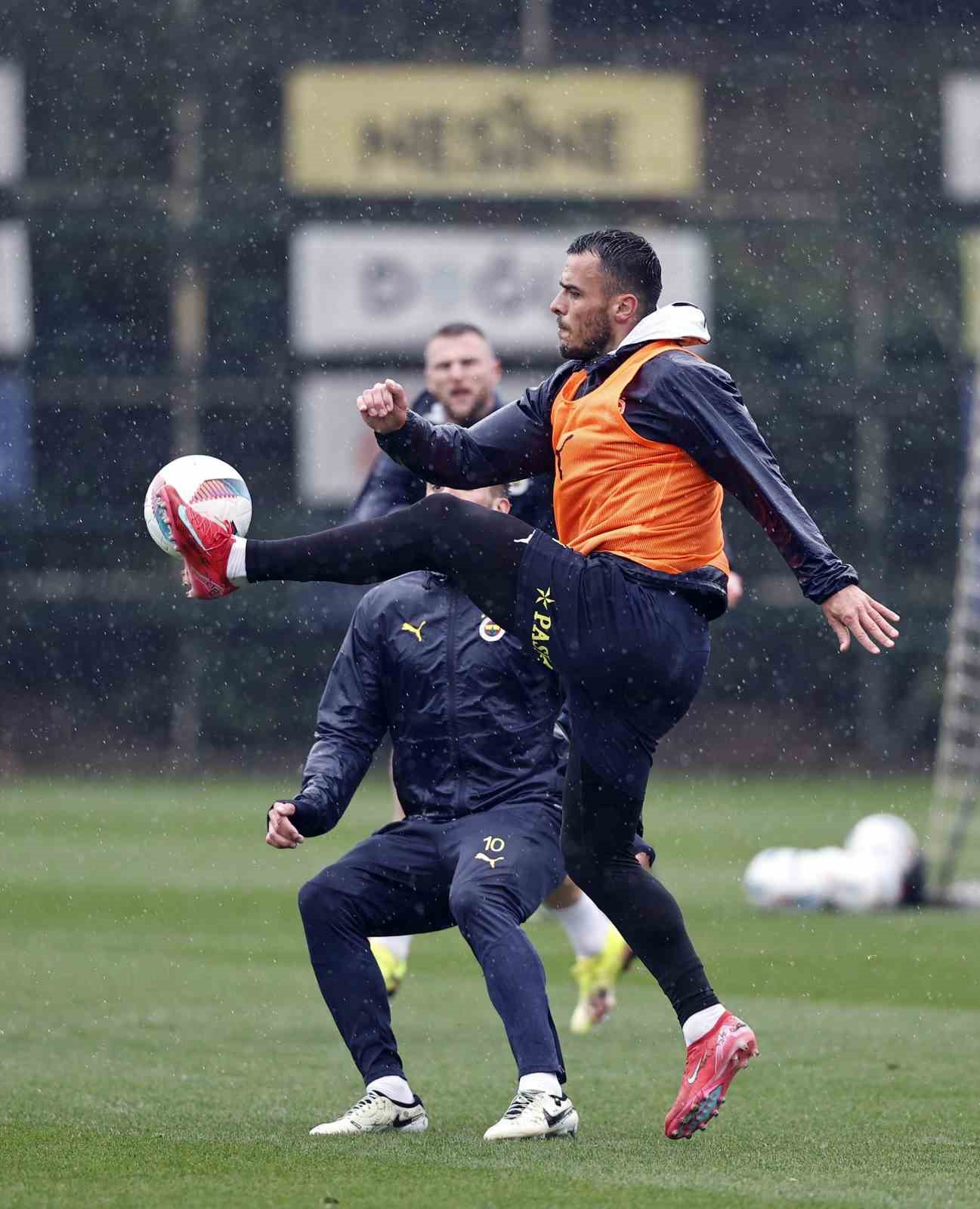 Fenerbahçe, Beşiktaş derbisi hazırlıklarına devam etti
