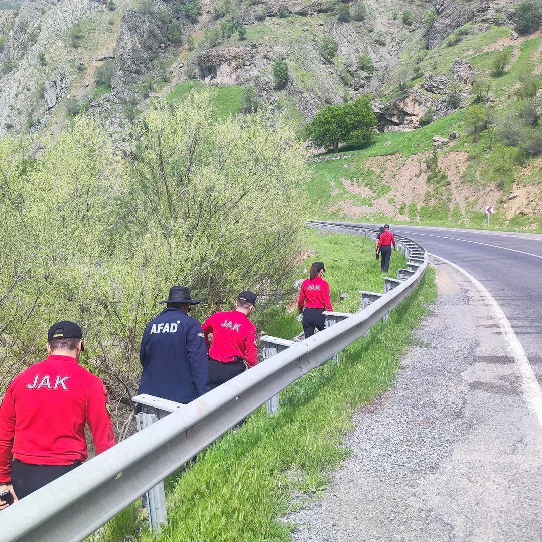 Hakkari’de 22 gündür kayıp kadını, 165 personel ve dron desteğiyle arama çalışmaları sürüyor
