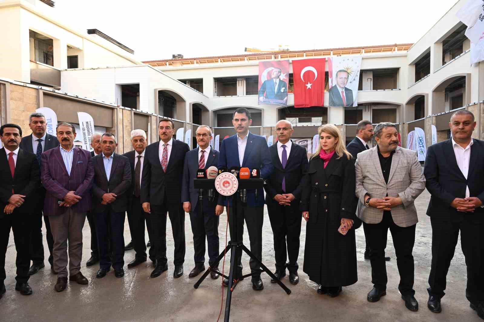 Bakan Kurum: "İstanbul’da 36 bin binada 425 bin bağımsız bölümün hasar tespit çalışmaları tamamlandı"