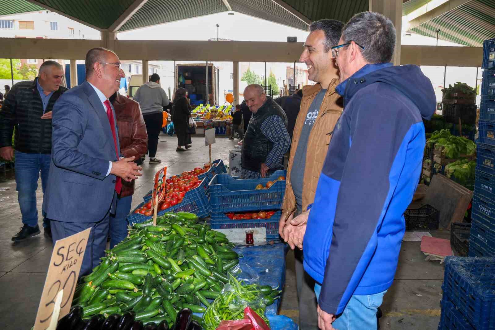 Meram&rsquo;ın mahallelerinde hizmet seferberliği s&uuml;r&uuml;yor
