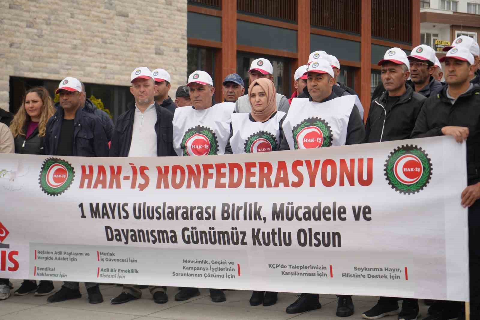 HAK-İŞ Niğde&rsquo;de 1 Mayıs&rsquo;ı kutladı: "Emeğin ve emek&ccedil;inin yanındayız"
