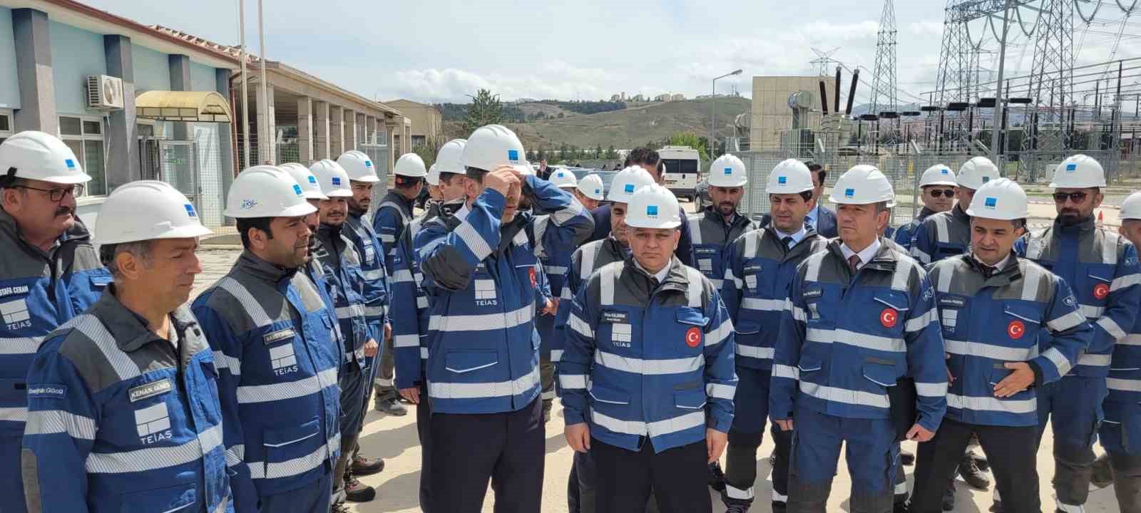 Bakan Bayraktar: "Elektrik dağıtım hizmetlerimizi kaliteli ve kesintisiz bir şekilde vermeye devam edeceğiz"