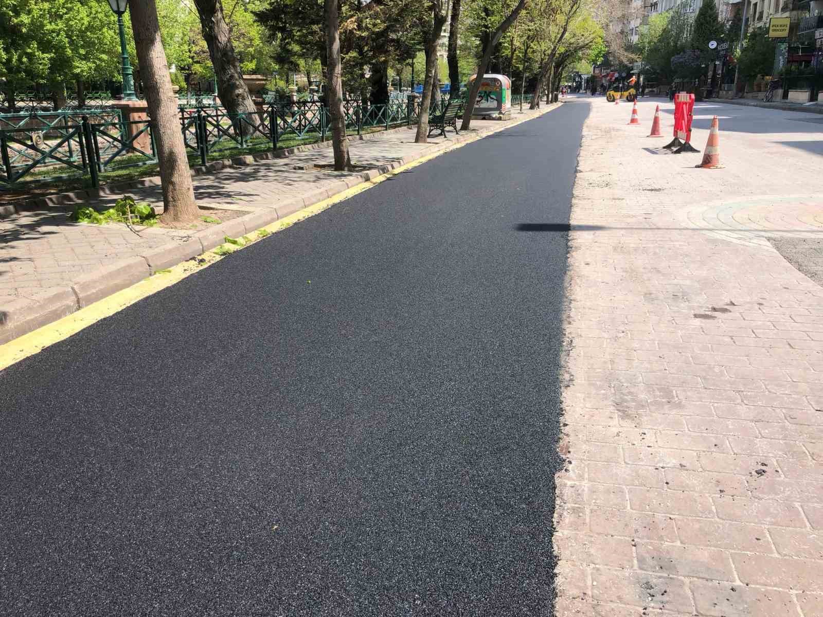 Eskişehir Adalar’da bisiklet yolu çalışmaları hız kesmeden sürüyor