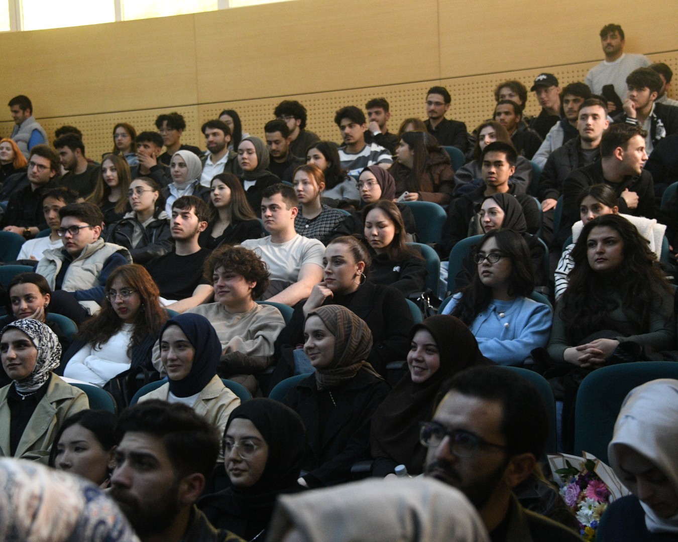 SAÜ’de Kadınların rolü ve başarıları konuşuldu