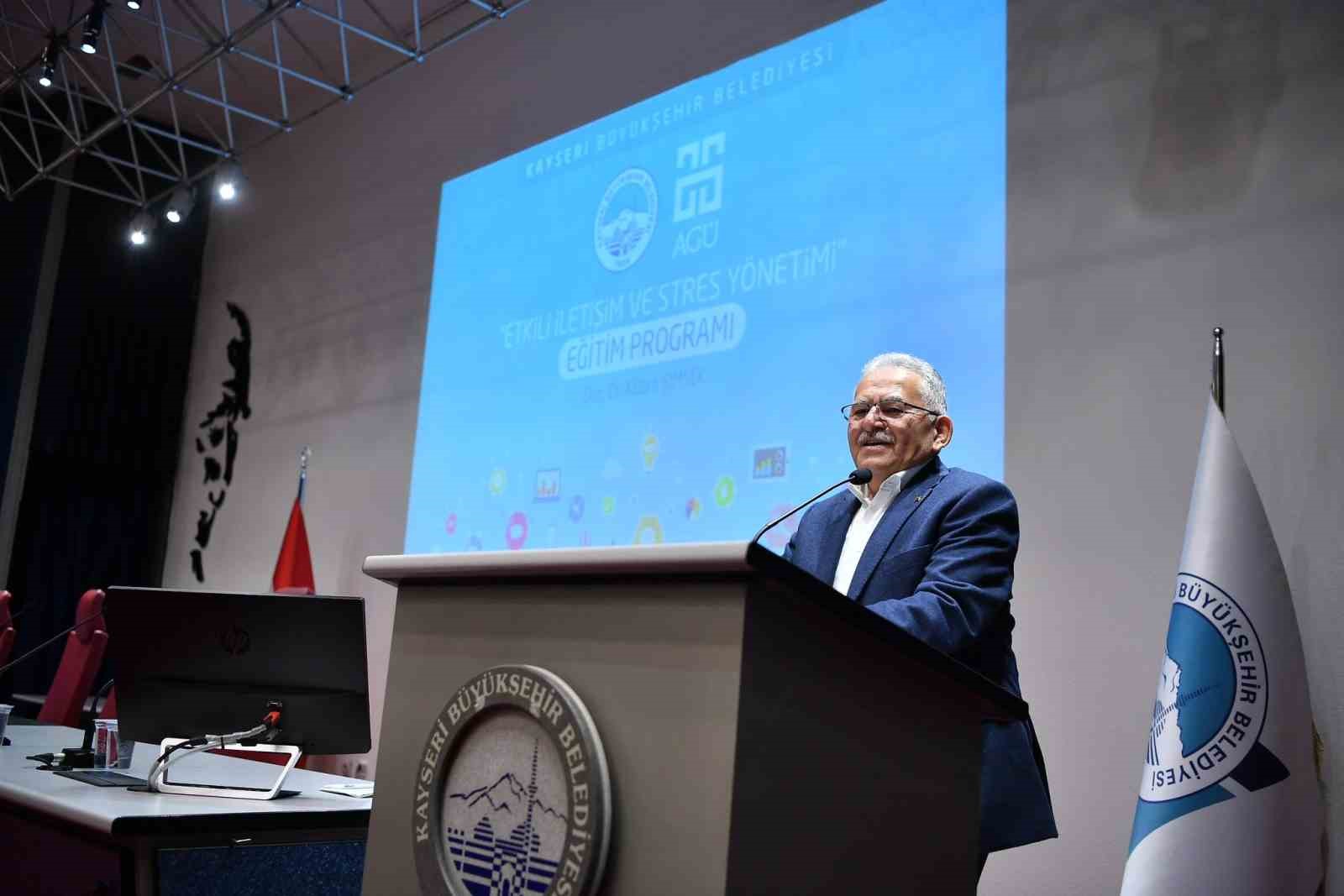 Başkan Büyükkılıç: "Ya öğrenen ol, ya öğreten ol"