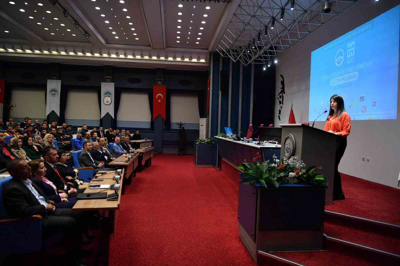 Başkan B&uuml;y&uuml;kkılı&ccedil;: "Ya &ouml;ğrenen ol, ya &ouml;ğreten ol"
