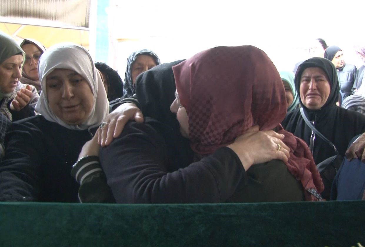 9 aydır aranan ve metruk binada ölü bulunan genç son yolculuğuna uğurlandı