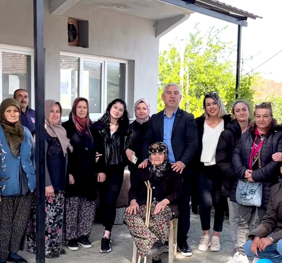 Bergama’da berberlerden CHP’li başkana tepki: "Kes traşı"