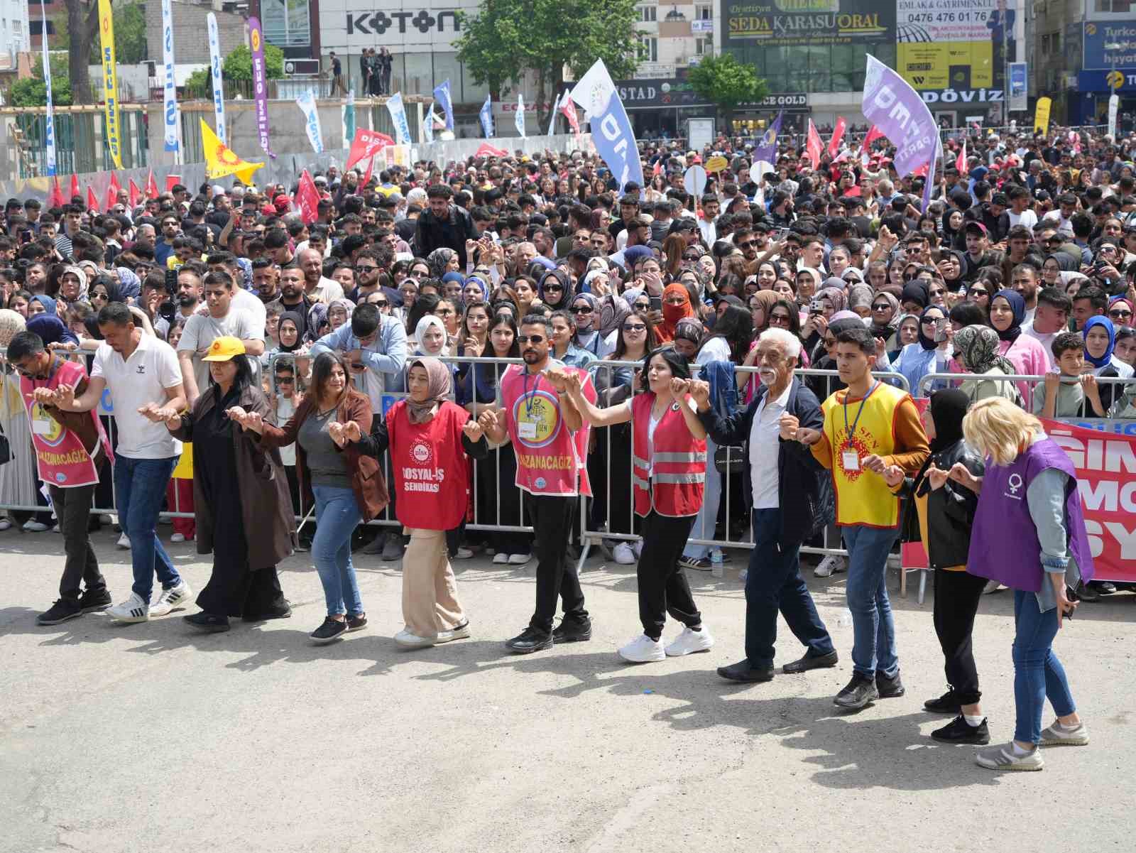 Iğdır&rsquo;da 1 Mayıs Emek ve Dayanışma G&uuml;n&uuml; coşkuyla kutlandı
