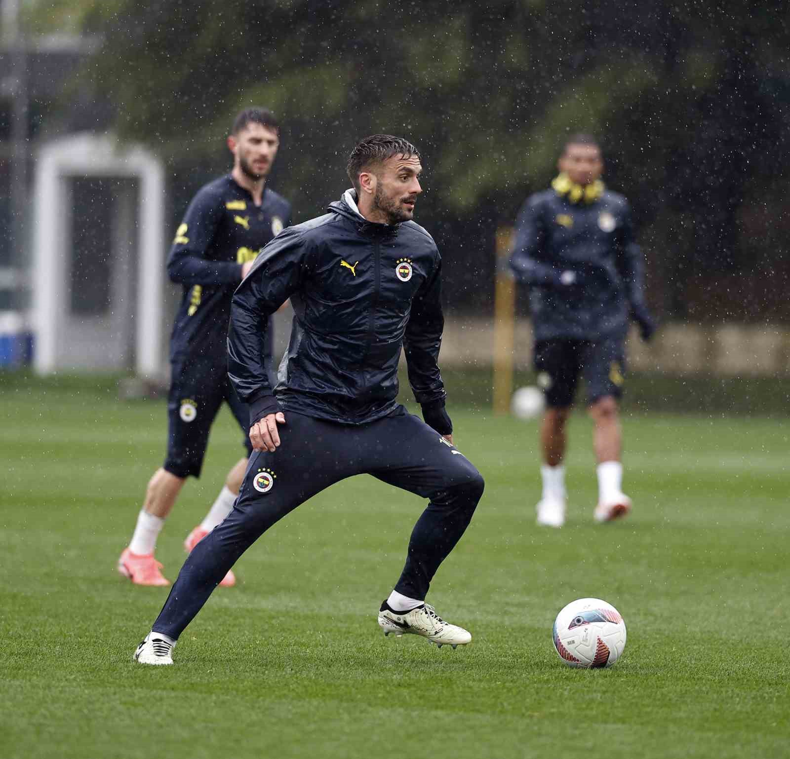 Fenerbahçe, Beşiktaş derbisi hazırlıklarına devam etti