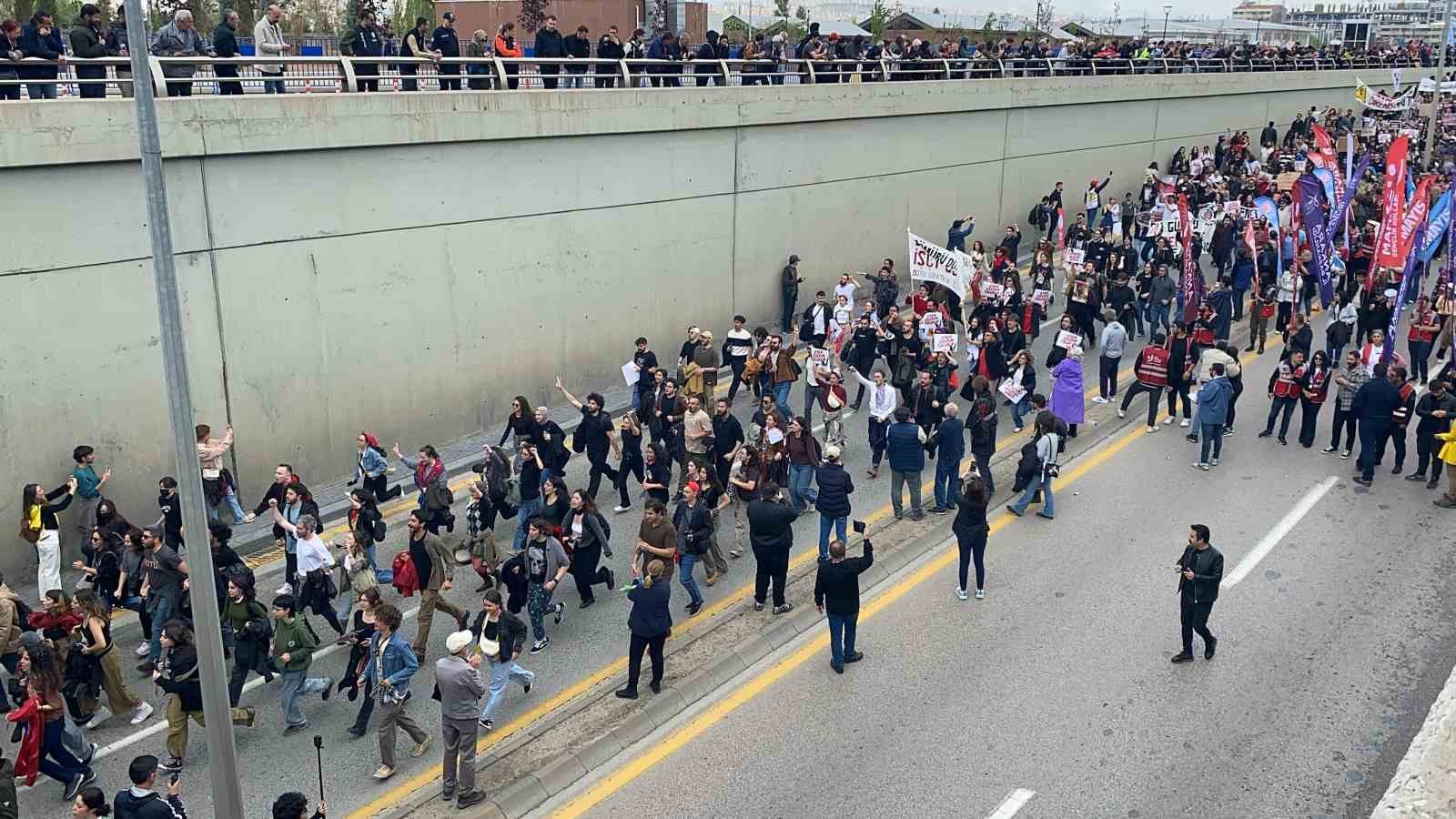 Ankara’da 1 Mayıs yürüyüşü gerçekleşti