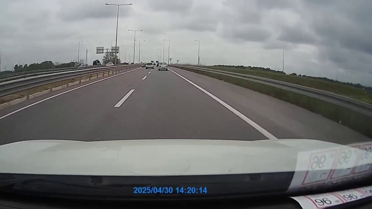 Duble yolda ters yönde giderek tehlike saçan sürücüye 9 bin lira ceza