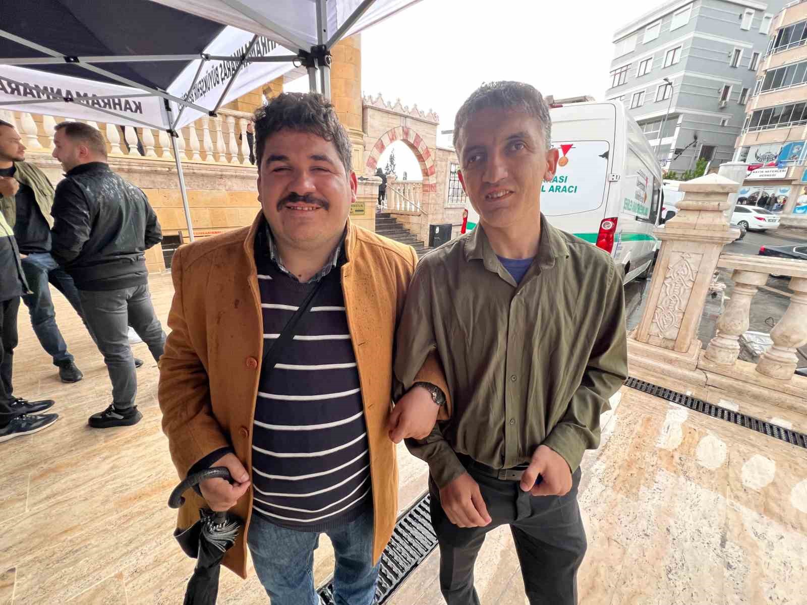 Kahramanmaraş&rsquo;ın sevilen siması Mikail Toslak son yolculuğuna uğurlandı
