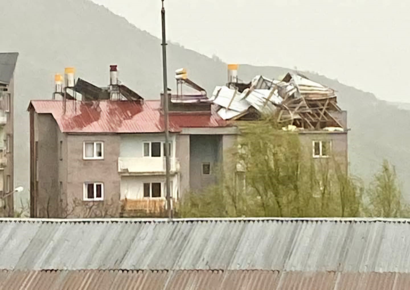 Tunceli’de fırtına nedeniyle hasar tespitine başlandı