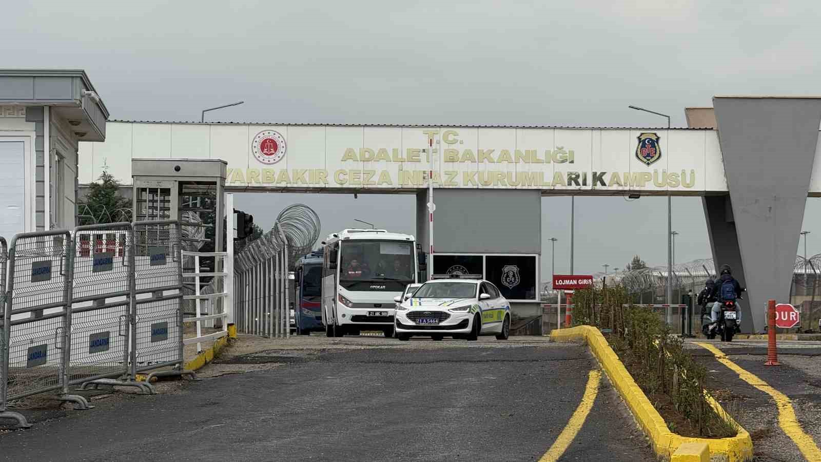 Narin Güran cinayetine ilişkin 15 sanık, üçüncü kez hakim karşısına çıkmak üzere adliyeye getirildi