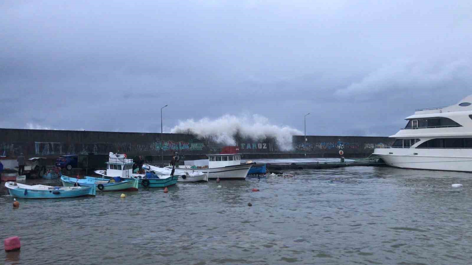 Faroz Limanı’nı dev dalgalardan korumak için 21 tonluk koruma