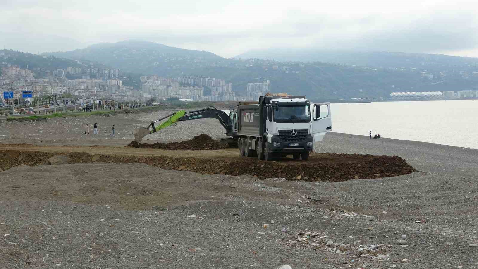Faroz Limanı’nı dev dalgalardan korumak için 21 tonluk koruma
