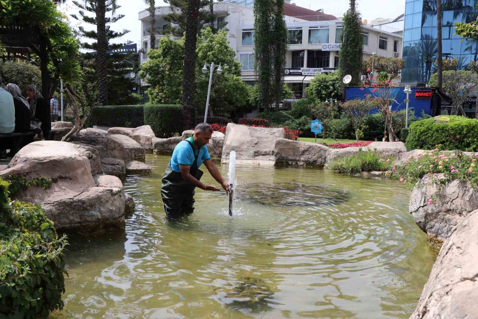 Alanya’da süs havuzları yaz sezonuna hazırlanıyor
