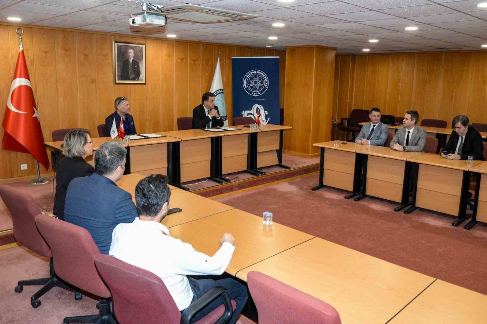 Üniversite-sanayi işbirliği gelişiyor, öğrencilere staj imkanı artıyor