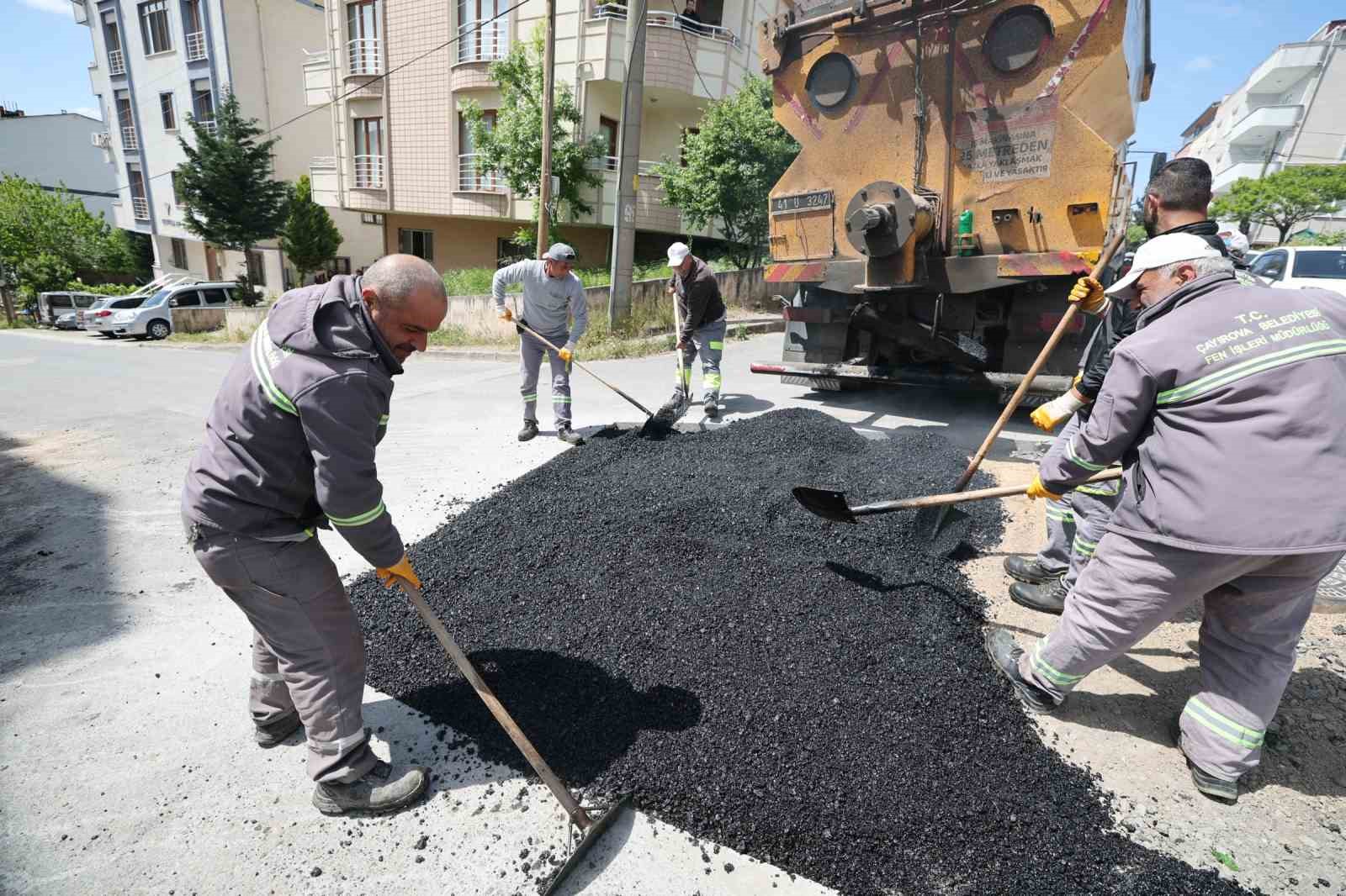 Çayırova’daki 4 mahallede deforme olan sokaklarda yoğun çalışma
