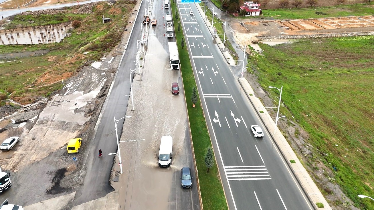 Malatya’da sağanak hayatı felç etti
