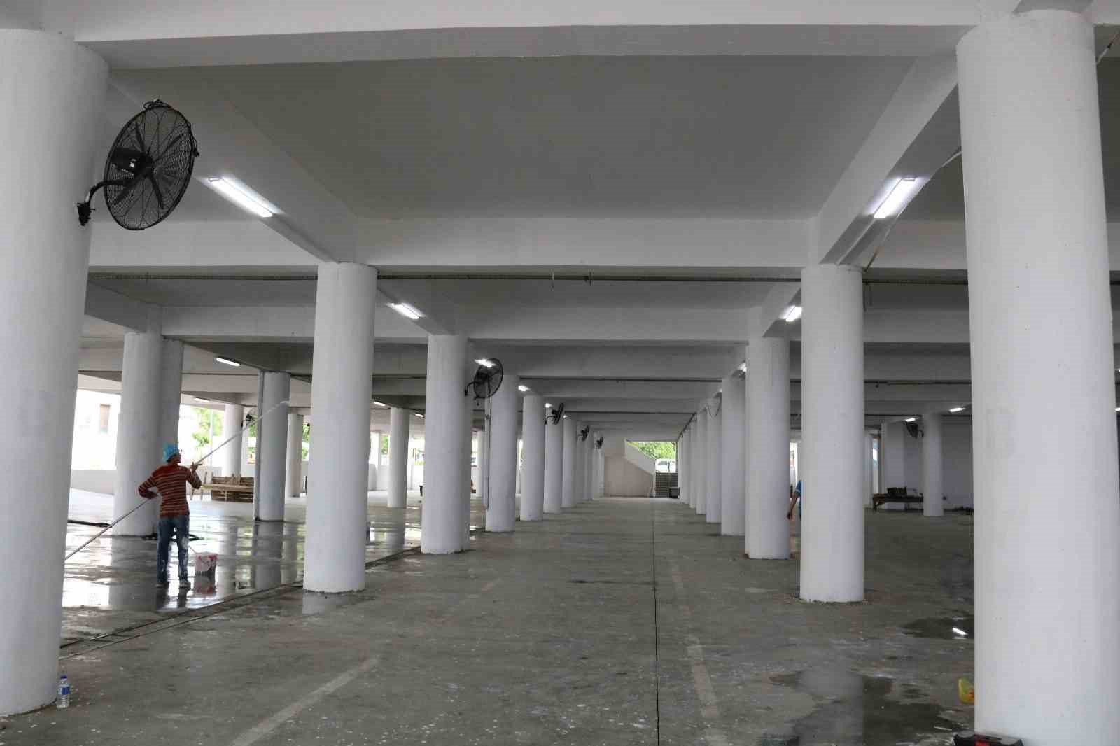 Yenipazar Belediyesi &ccedil;ok ama&ccedil;lı binayı yeniliyor
