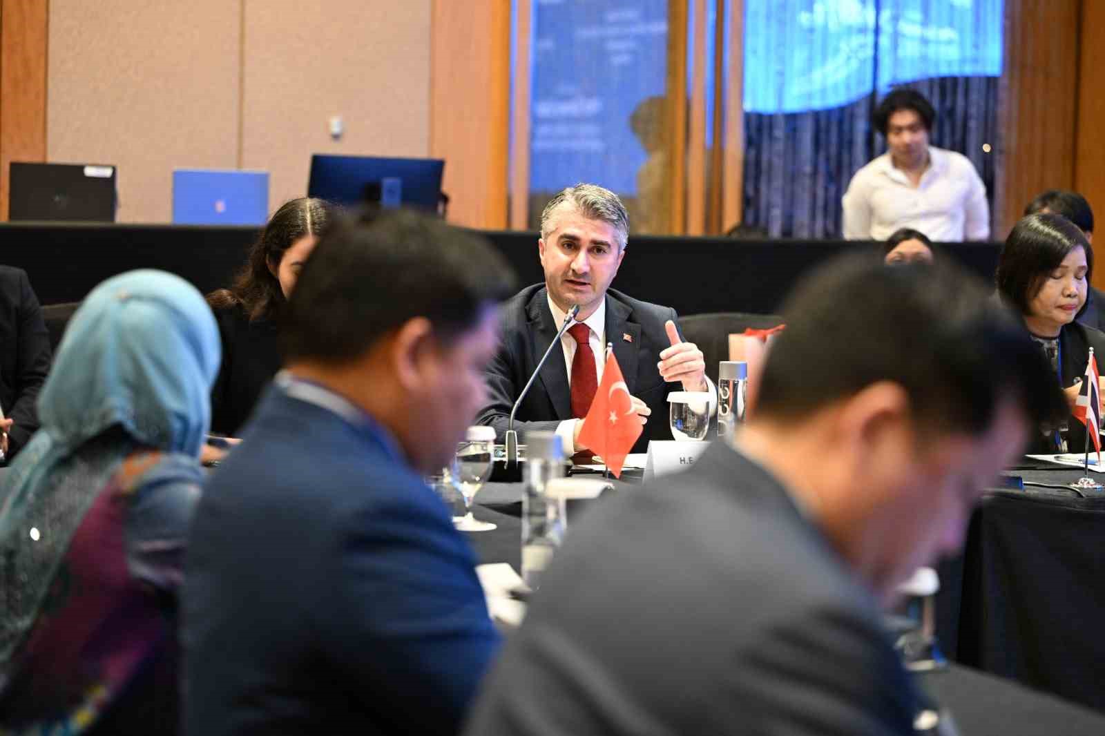 Bakan Yardımcısı Tarıkdaroğlu: "Türkiye olarak, hiçbir bireyi geride bırakmamaya kararlıyız"