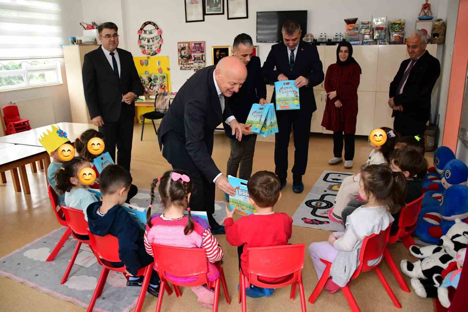 Terme’de minikler boyayarak ilçeyi tanıyacak
